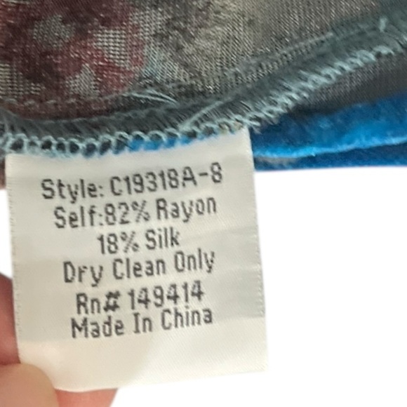 Johnny Was Floral Velvet Top blue multicolor XS designer - Picture 8 of 8